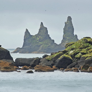 Vík - Reynisdrangar
